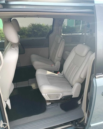 Chrysler Town &amp; Country cena 22000 przebieg: 254541, rok produkcji 2008 z Konin małe 92